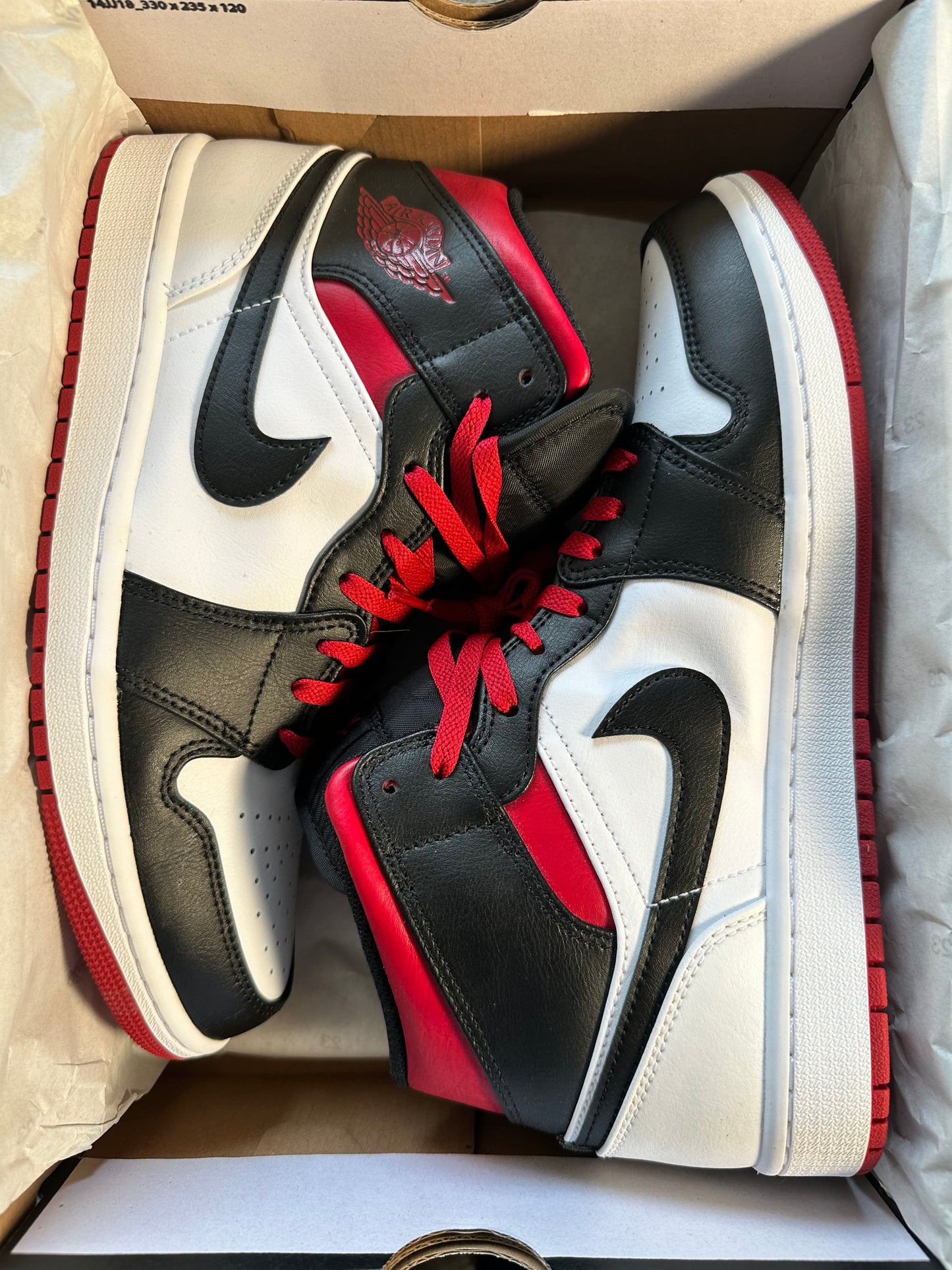Nike Air Jordan 1 Mid Gym Red Black Toe. Talla 28 cms