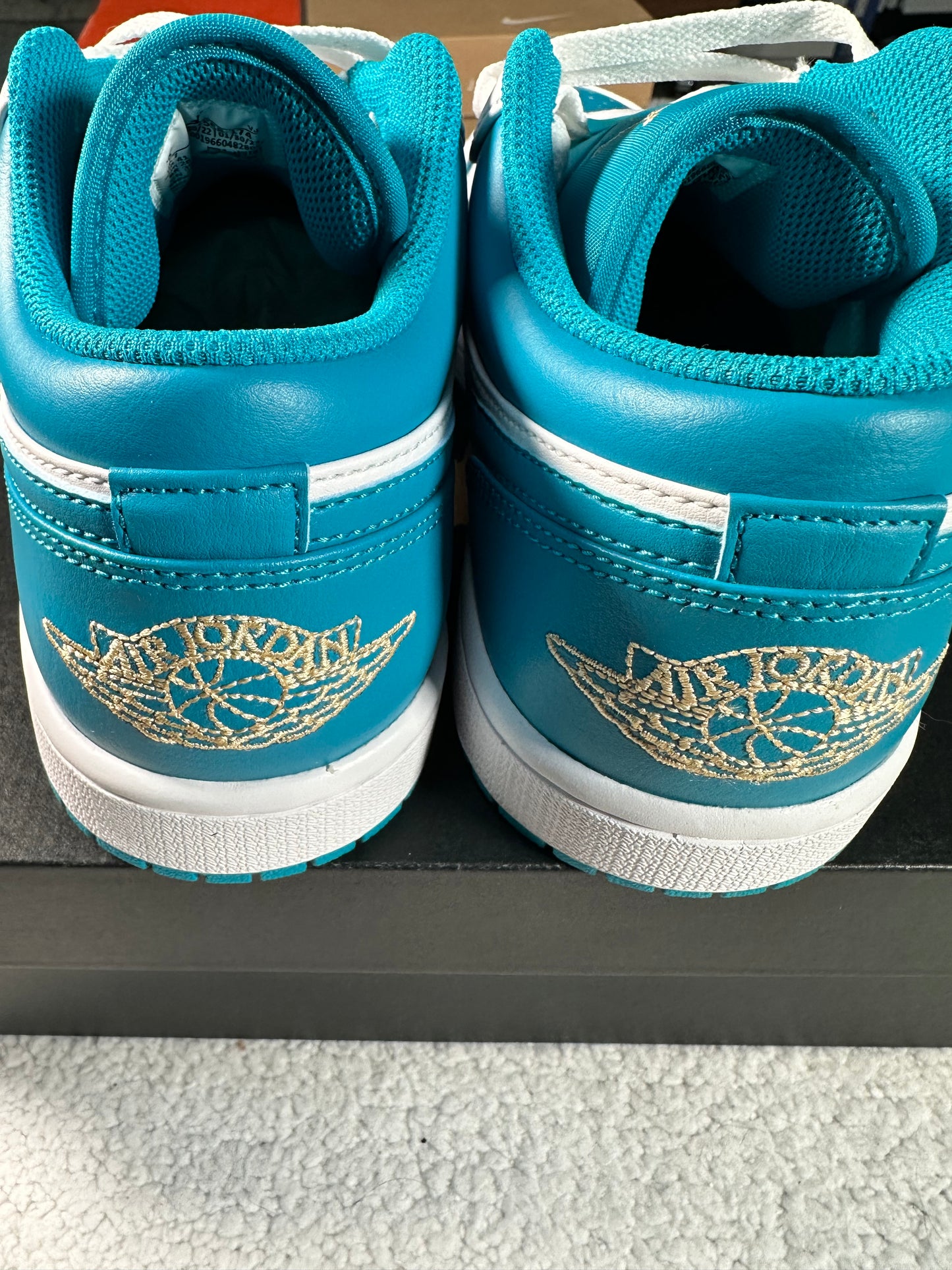 Air Jordan 1 Low Aquatone. Talla 26 cms