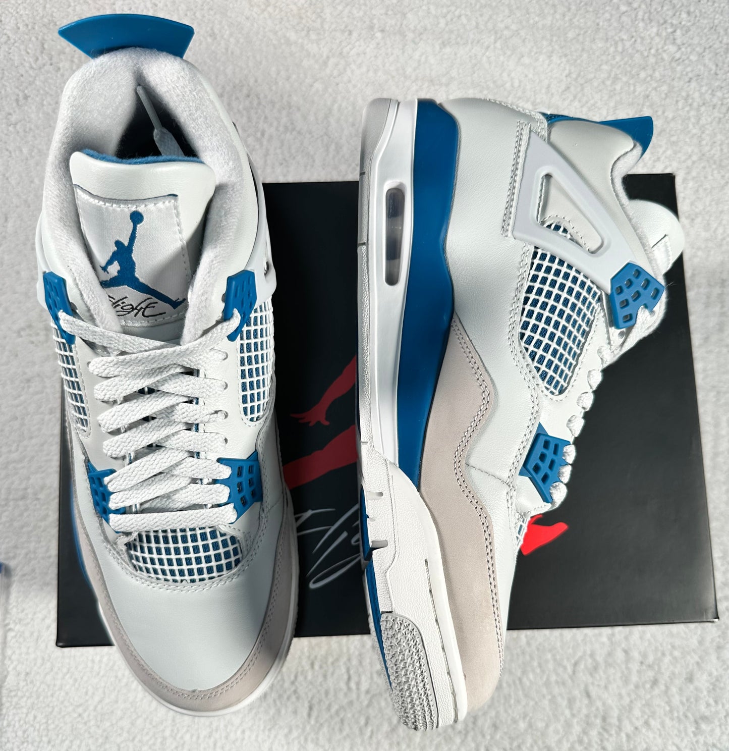 Air Jordan 4 Retro Azul Industrial. Talla 27 cms