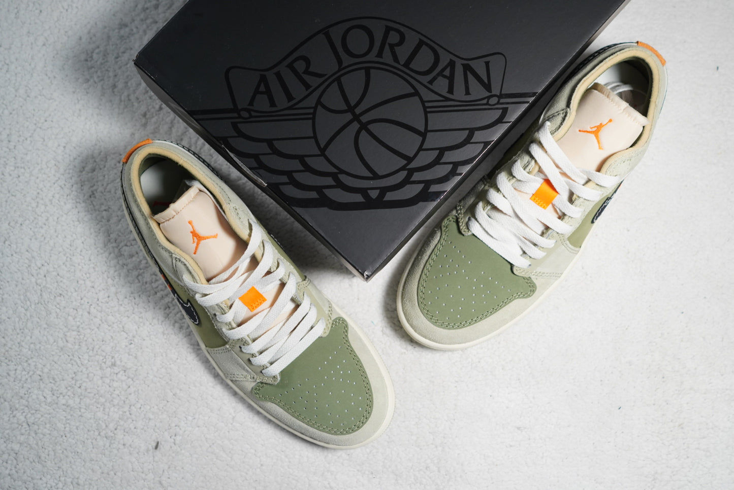 Sneakers Air Jordan 1 Low SE Craft. Talla 27 centímetros.