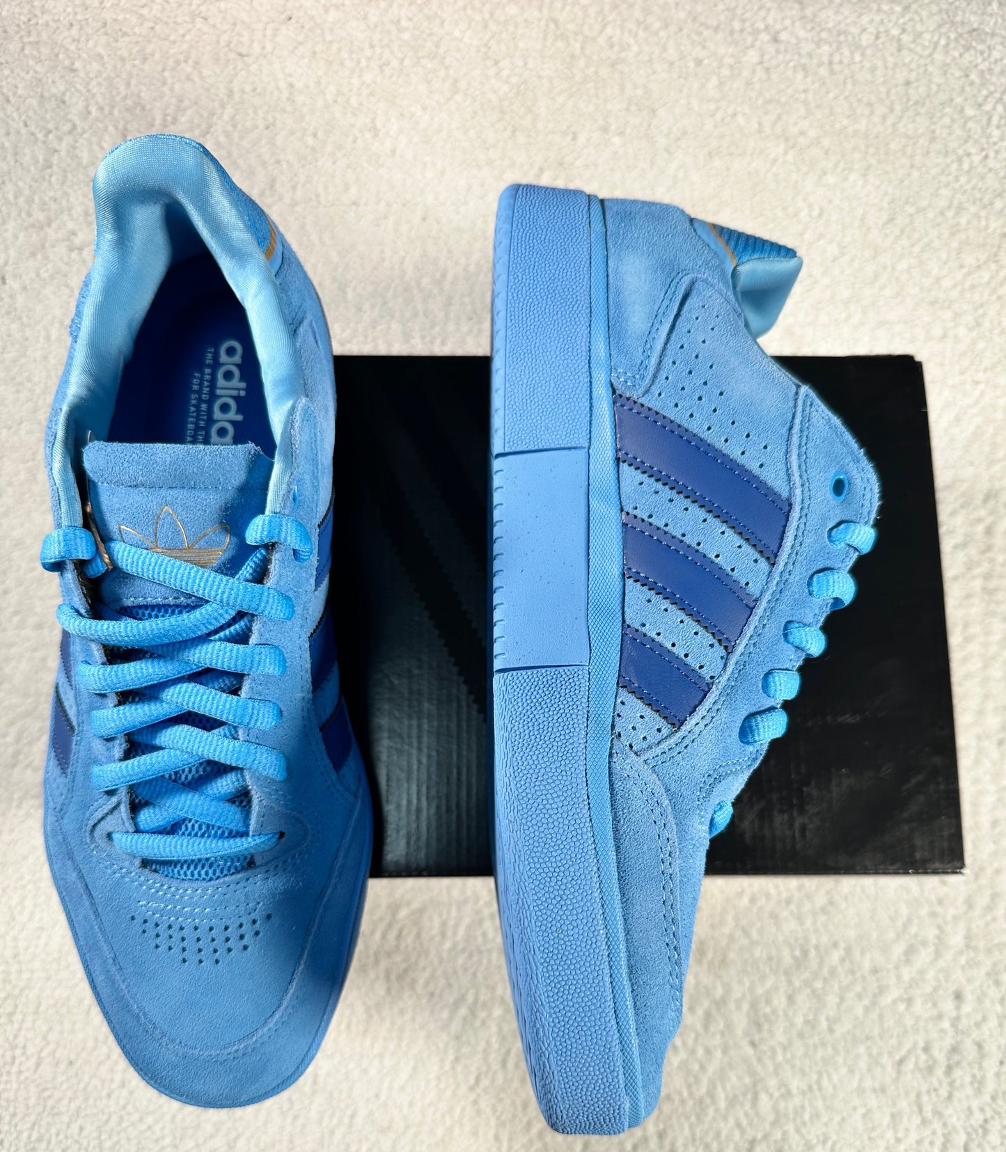 Adidas Tyshawn Low. Talla 27 cms