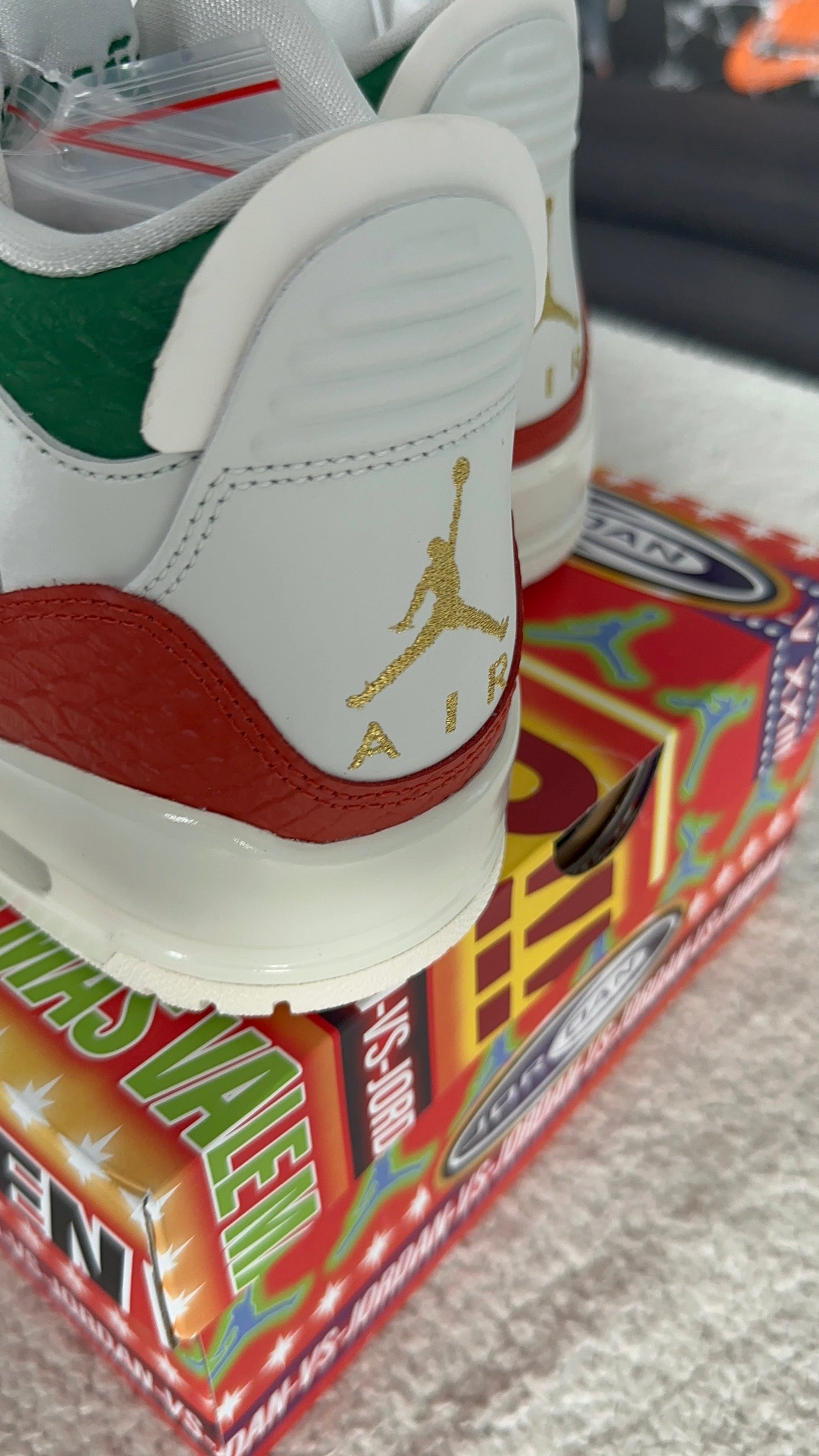 Nike Air Jordan 3 Retro El Vuelo. Talla 26.5 cms