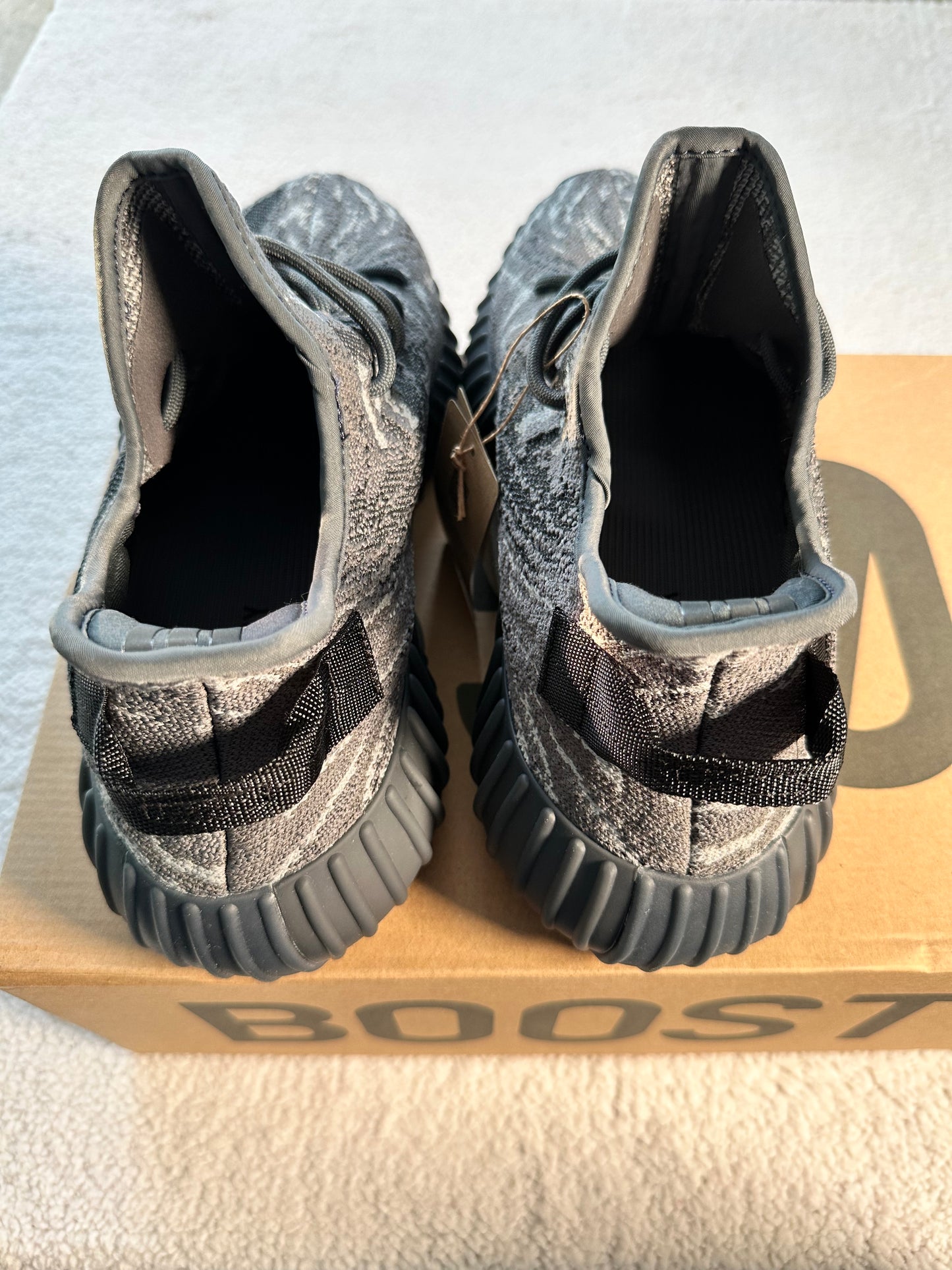 Adidas YZY 350 VS MX Dark Salt. Talla 28 cms