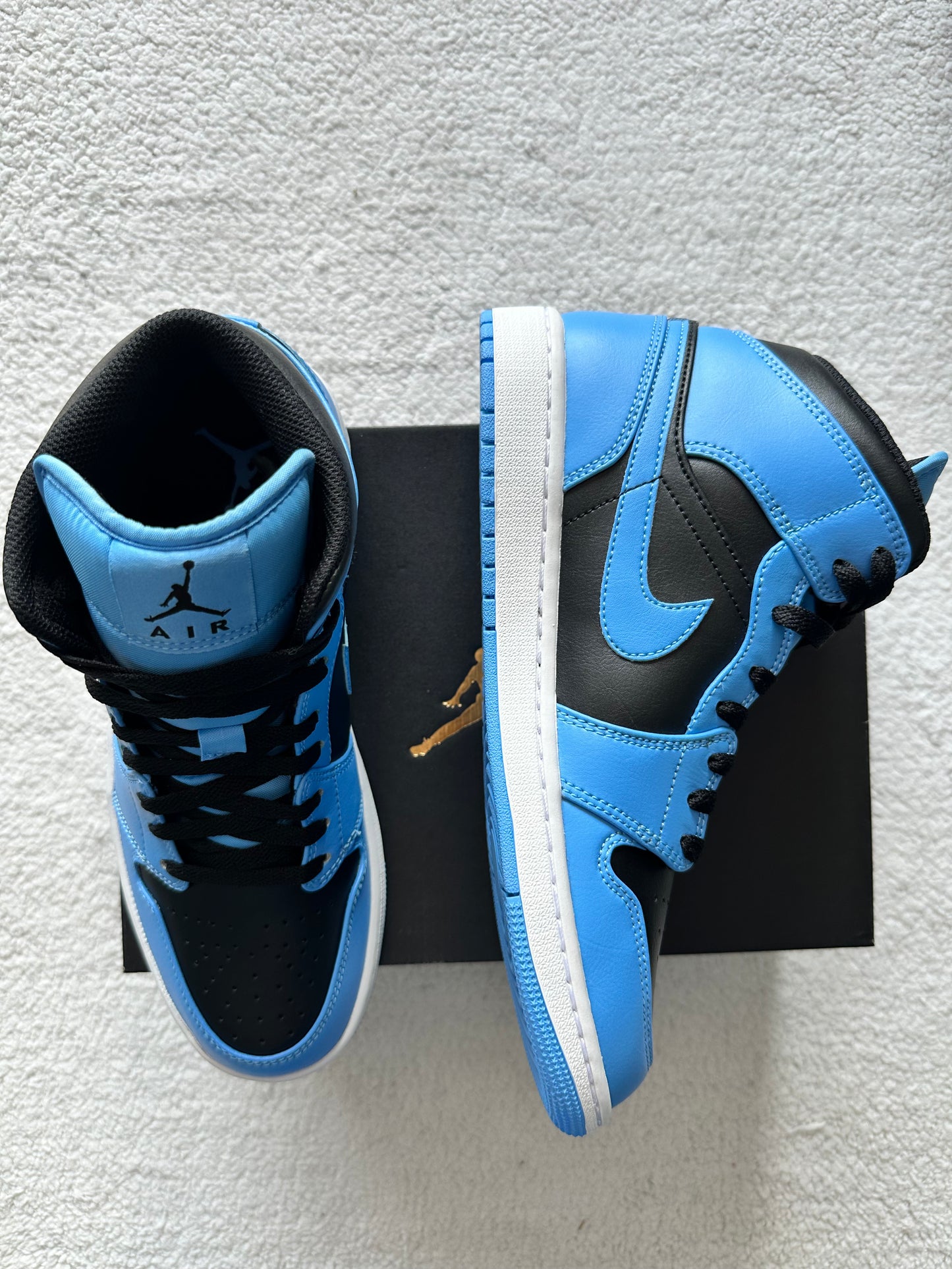 Nike Air Jordan 1 Mid Azul Universitario. Talla 27