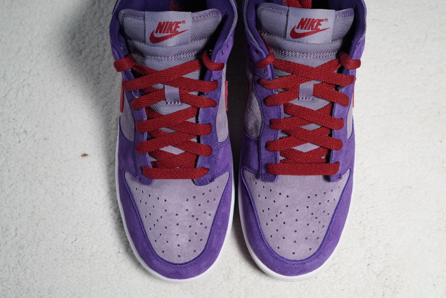 Sneakers Nike SB Dunk Edición Especial Ciruela. Talla 27 centímetros
