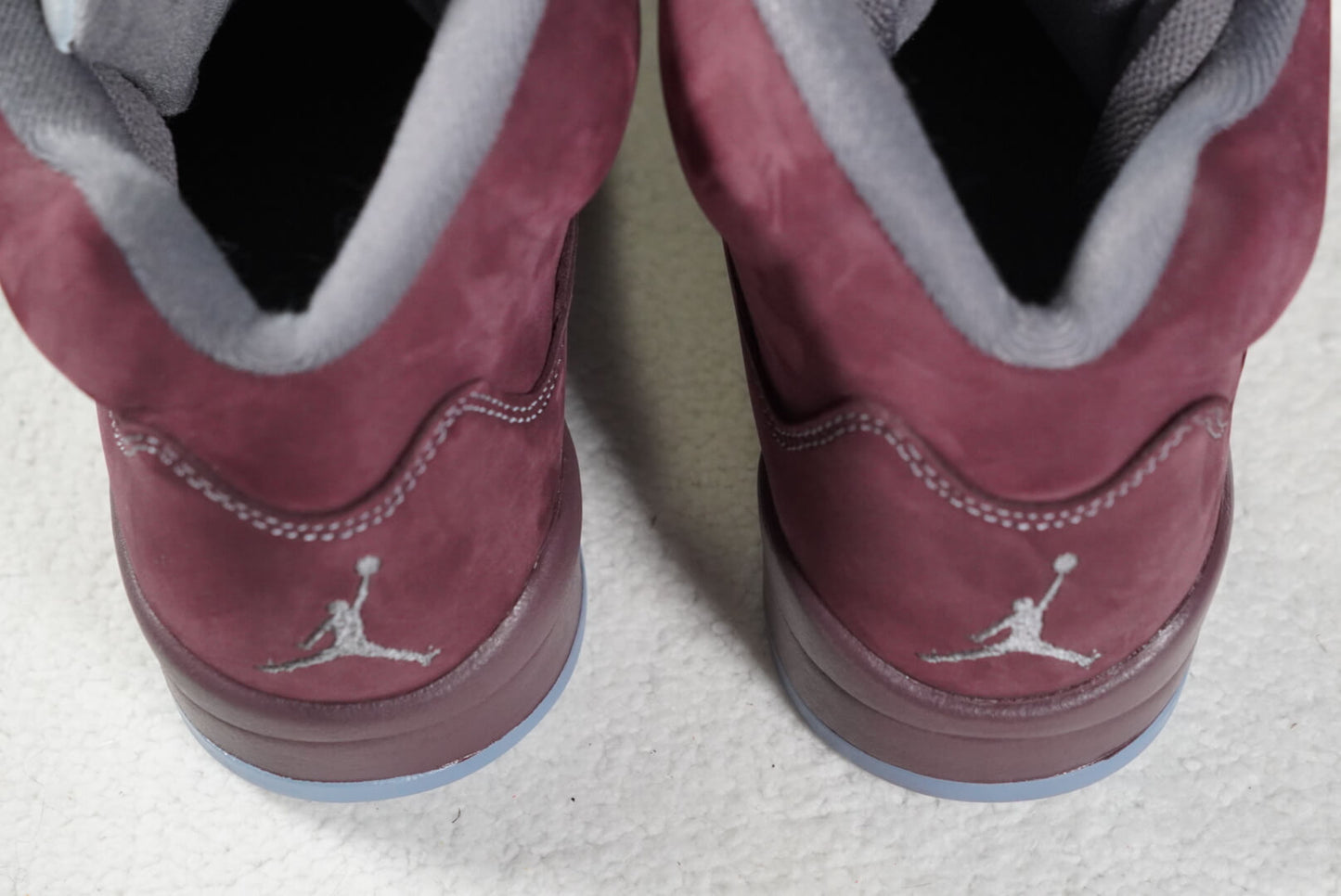 Sneakers Air Jordan 5 Retro 'Burgundy'. Talla 27 centimetros
