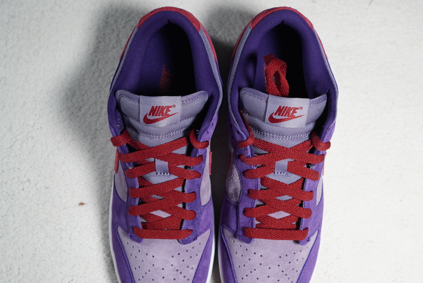 Sneakers Nike SB Dunk Edición Especial Ciruela. Talla 27 centímetros