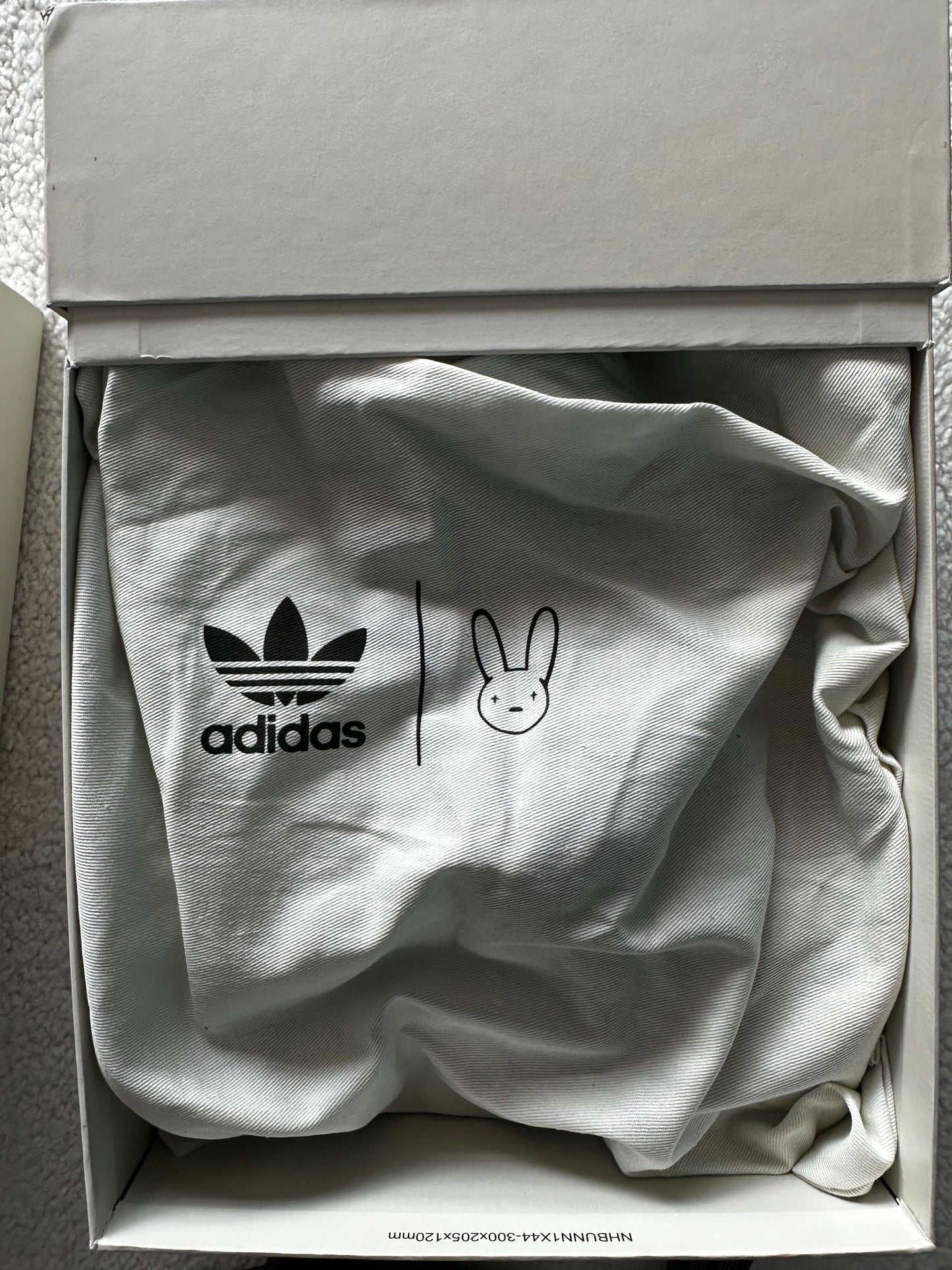 Sneakers Adidas Forum Buckle Low Bad Bunny. Talla 26 cm