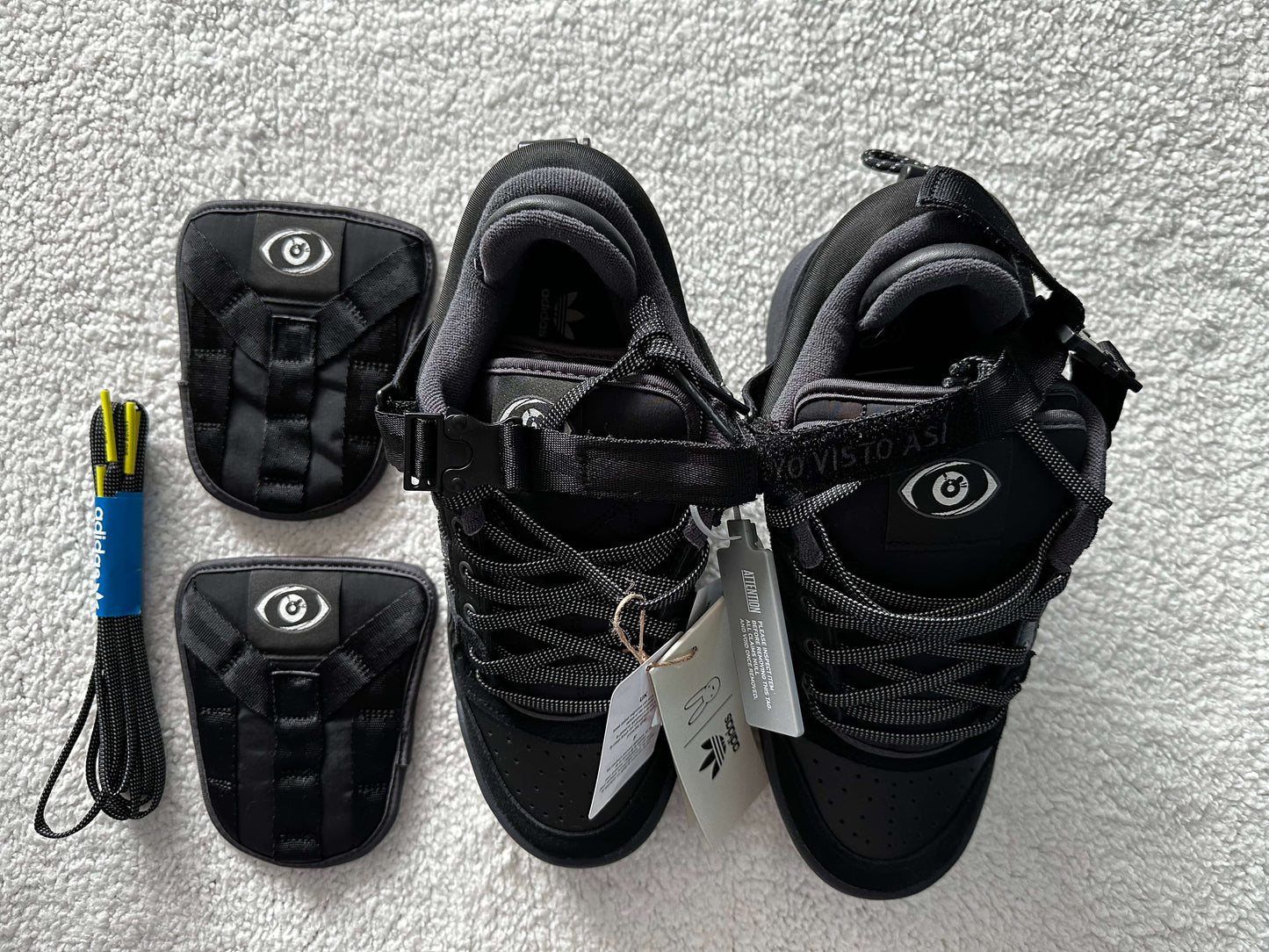 Sneakers Adidas Forum Buckle Low Bad Bunny. Talla 26 cm