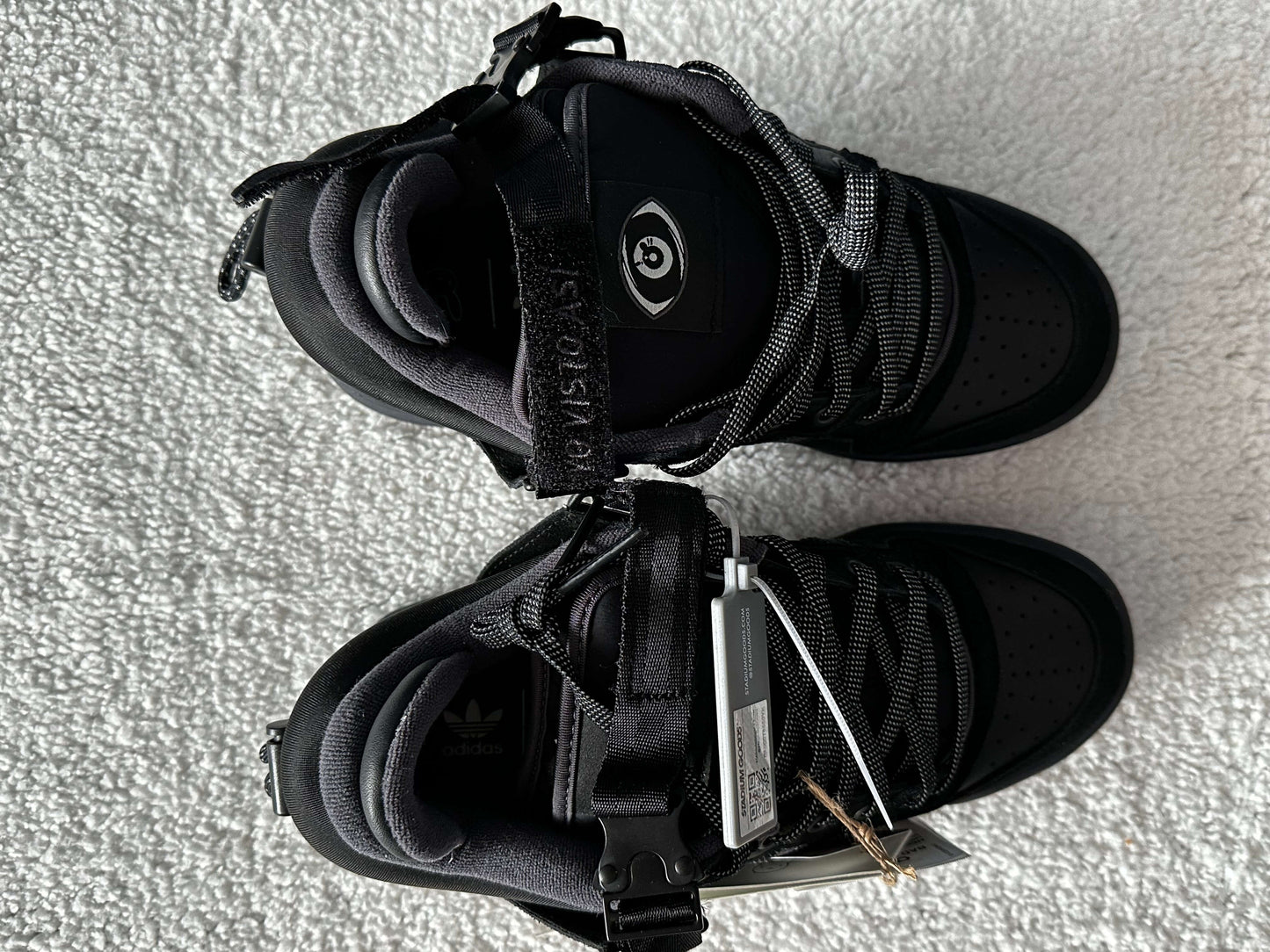 Sneakers Adidas Forum Buckle Low Bad Bunny. Talla 26 cm