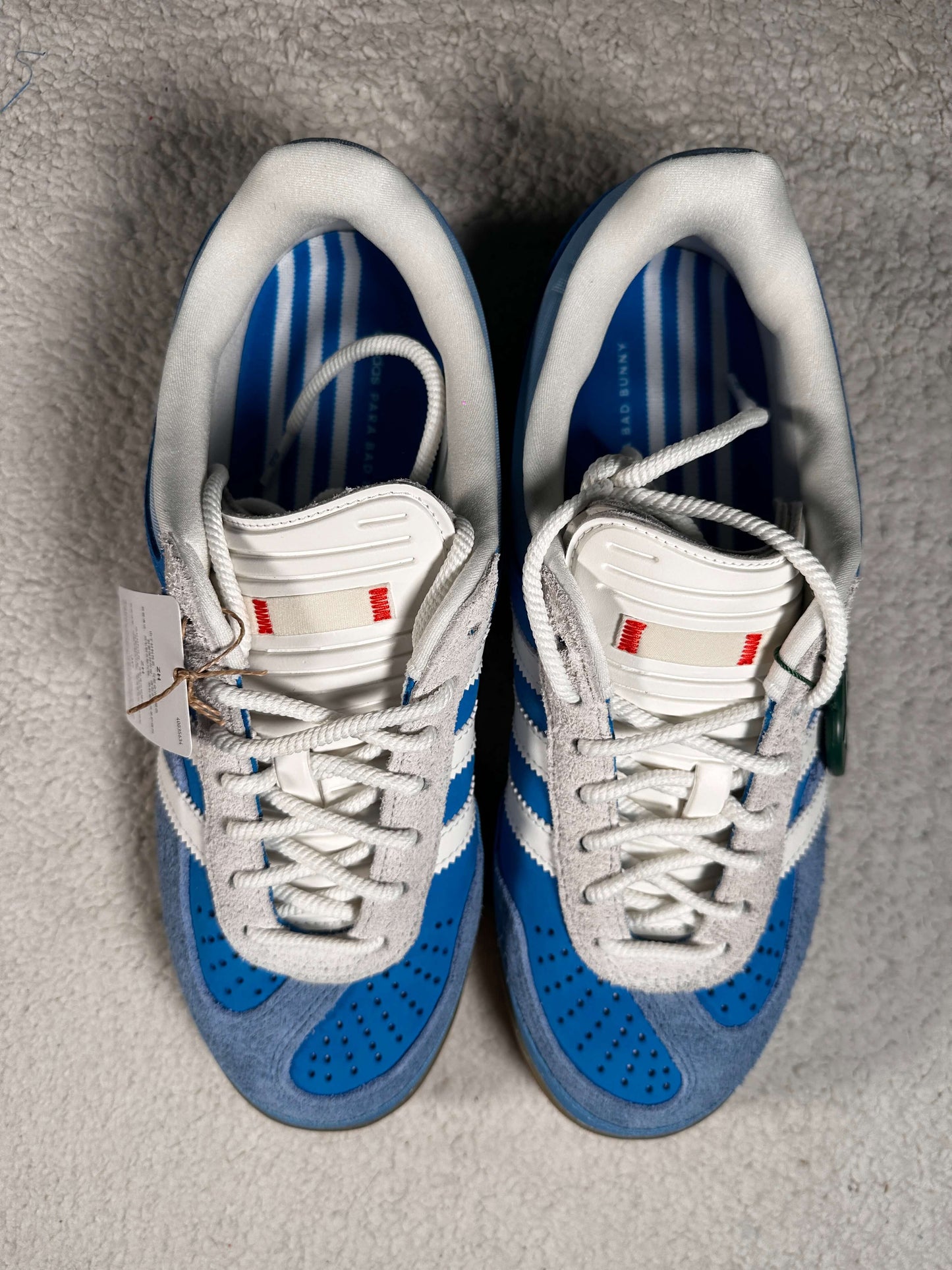 Sneakers Adidas Bad Bunny Gazelle Indoor San Juan. Talla 27 cms
