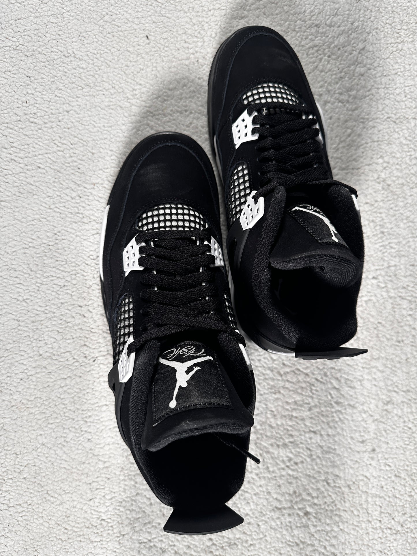 Nike Air Jordan 4 Retro White Thunder. Talla 27 centímetros