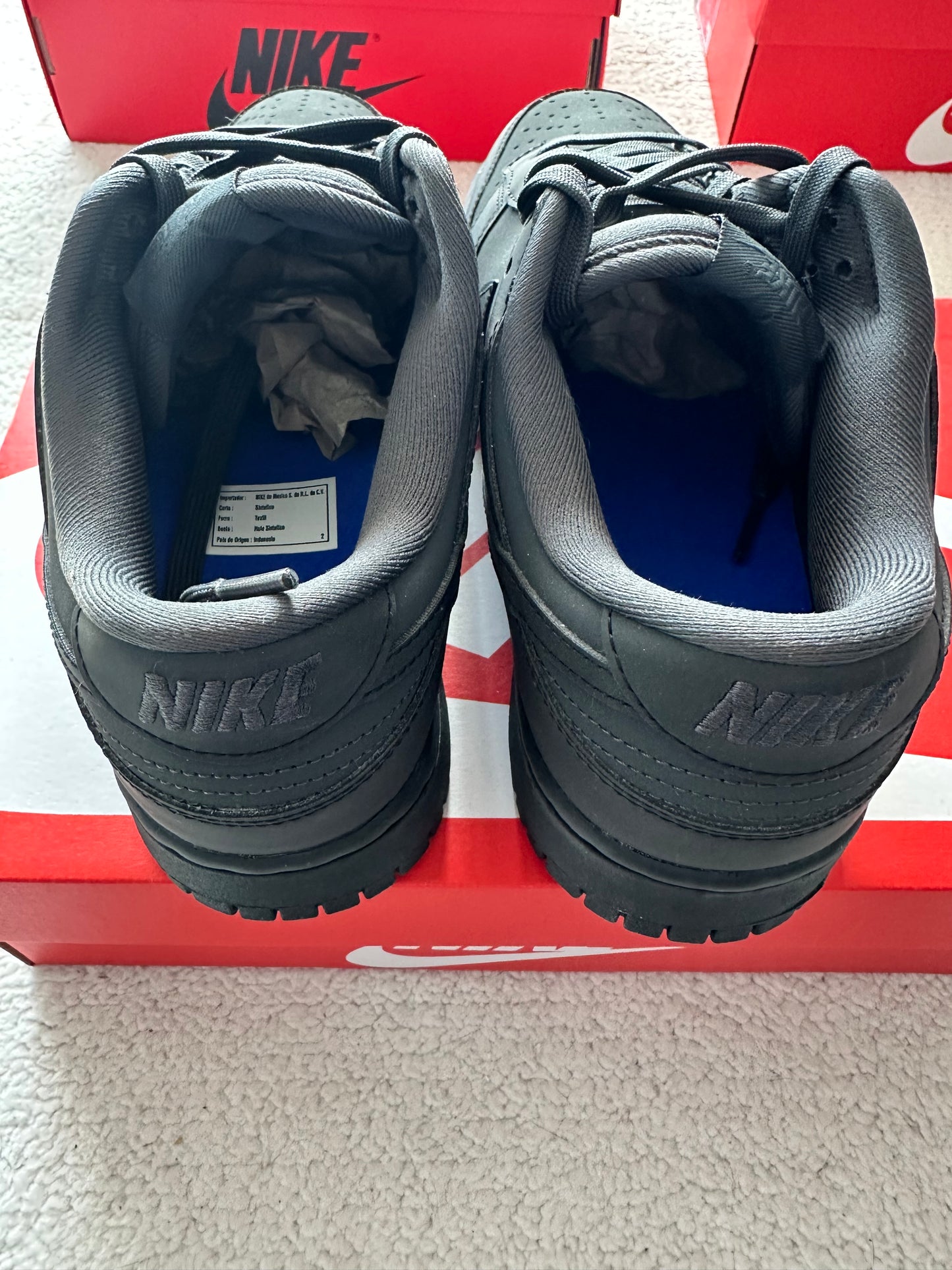 NIke Dunk Low Black and Anthracite. Talla 27 cms