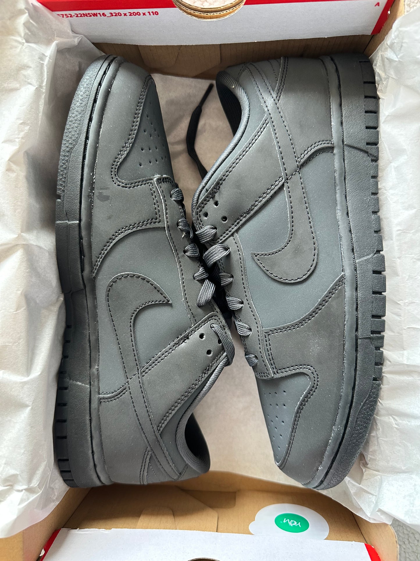 NIke Dunk Low Black and Anthracite. Talla 27 cms