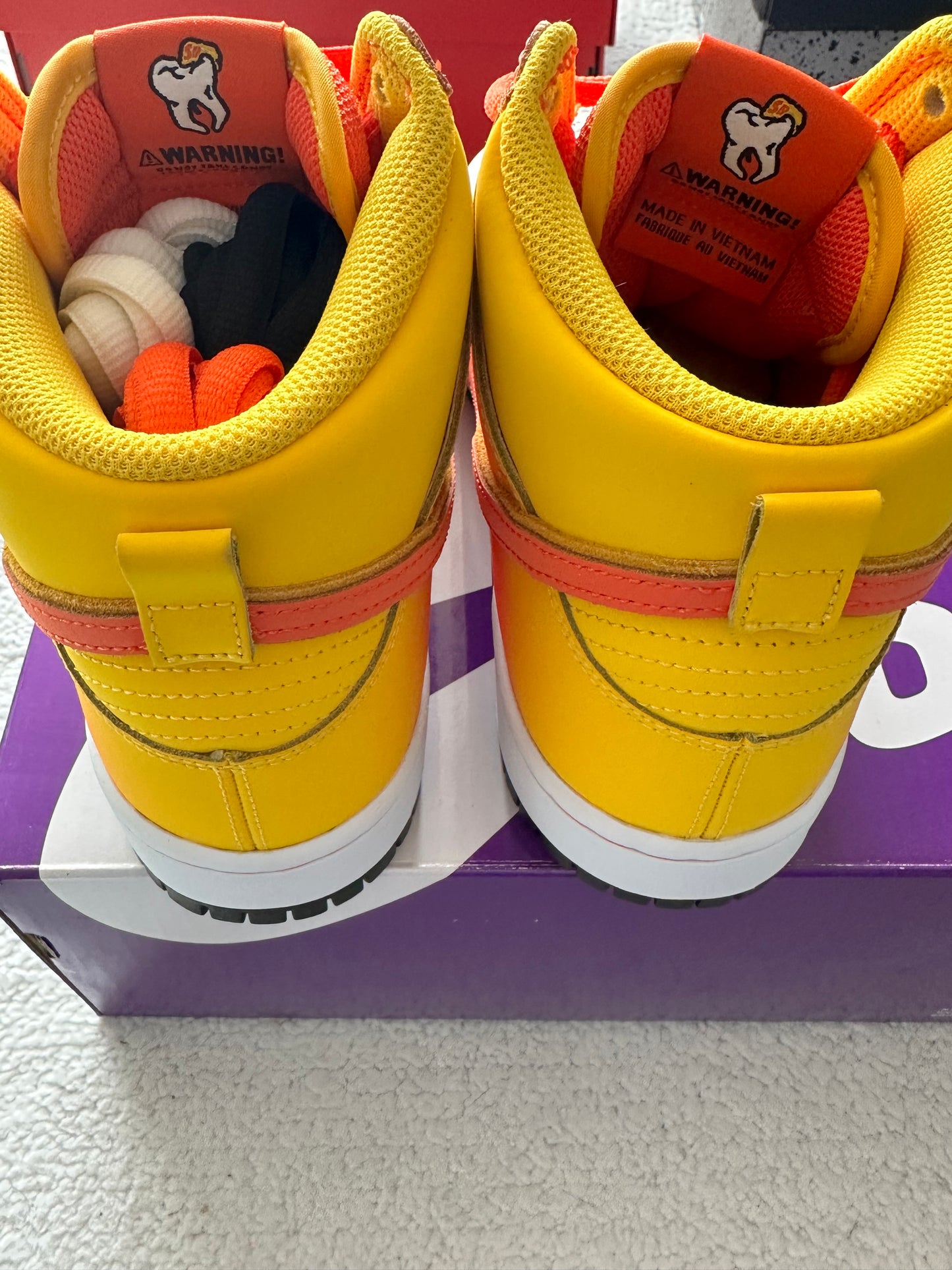 Nike SB Dunk High Sweet Tooth. Talla 27 centimetros