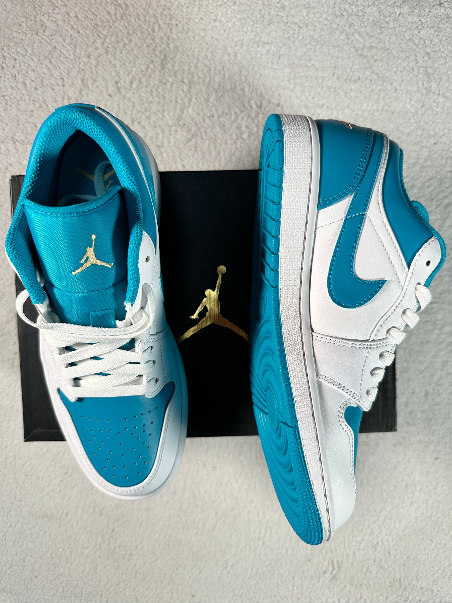 Air Jordan 1 Low Aquatone. Talla 26 cms