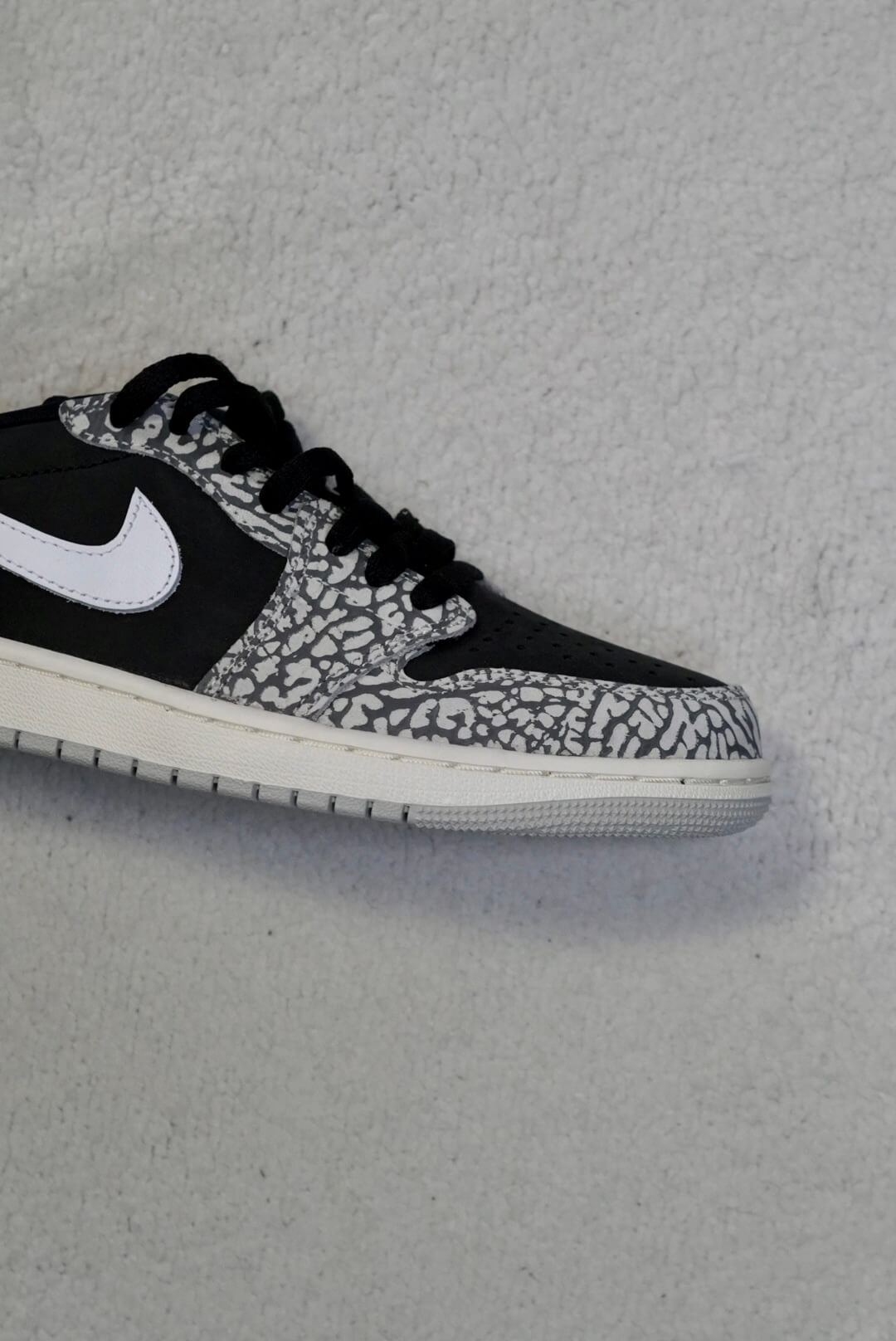 Sneakers Nike Air Jordan 1 Retro Low 'Elefant Print'. Talla 26 centimetros