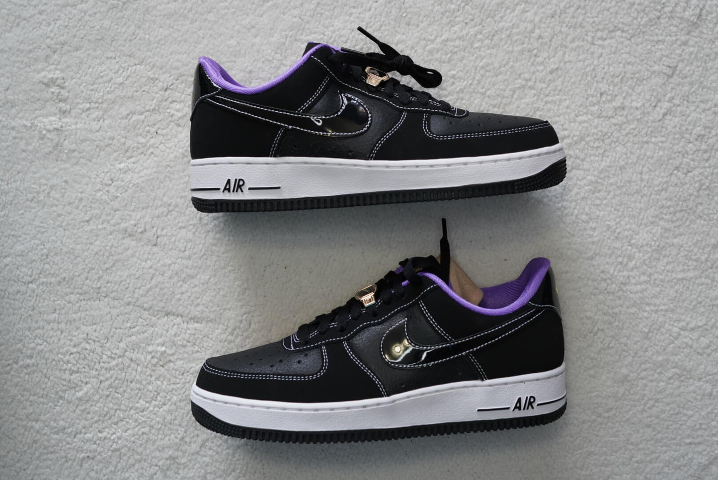 Sneakers Nike Air Force 1 '07 LV8 EMB Retro. Talla 26 cms