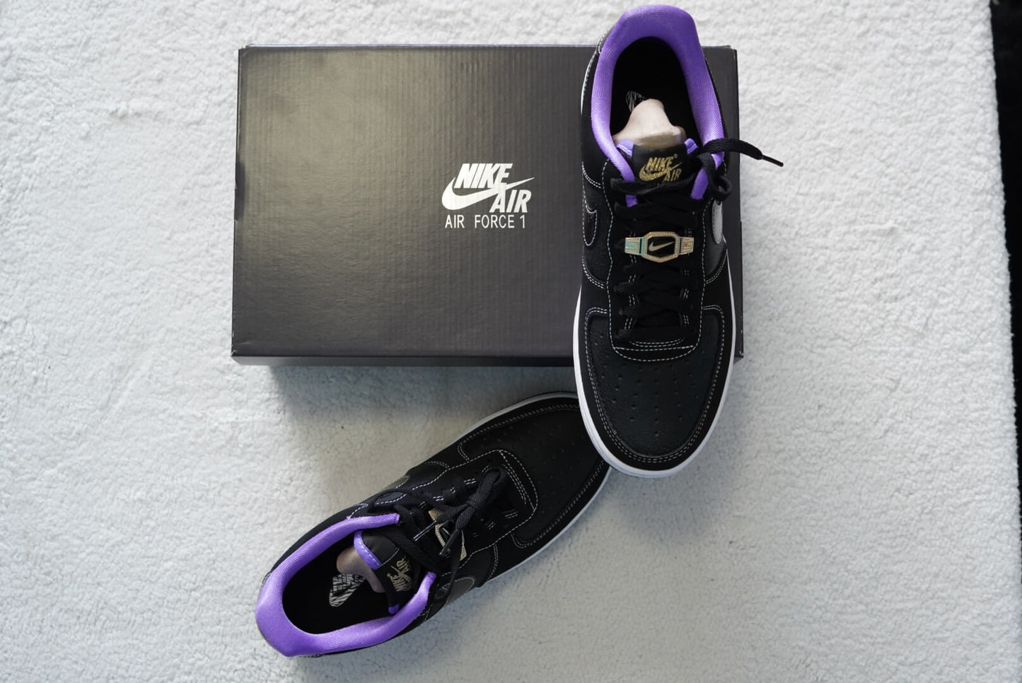 Sneakers Nike Air Force 1 '07 LV8 EMB Retro. Talla 26 cms