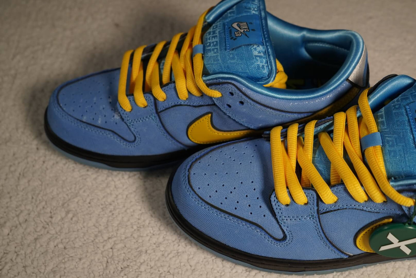 Sneakers Nike SB Dunk Low Chicas Super Poderosas. Talla 27 centimetros