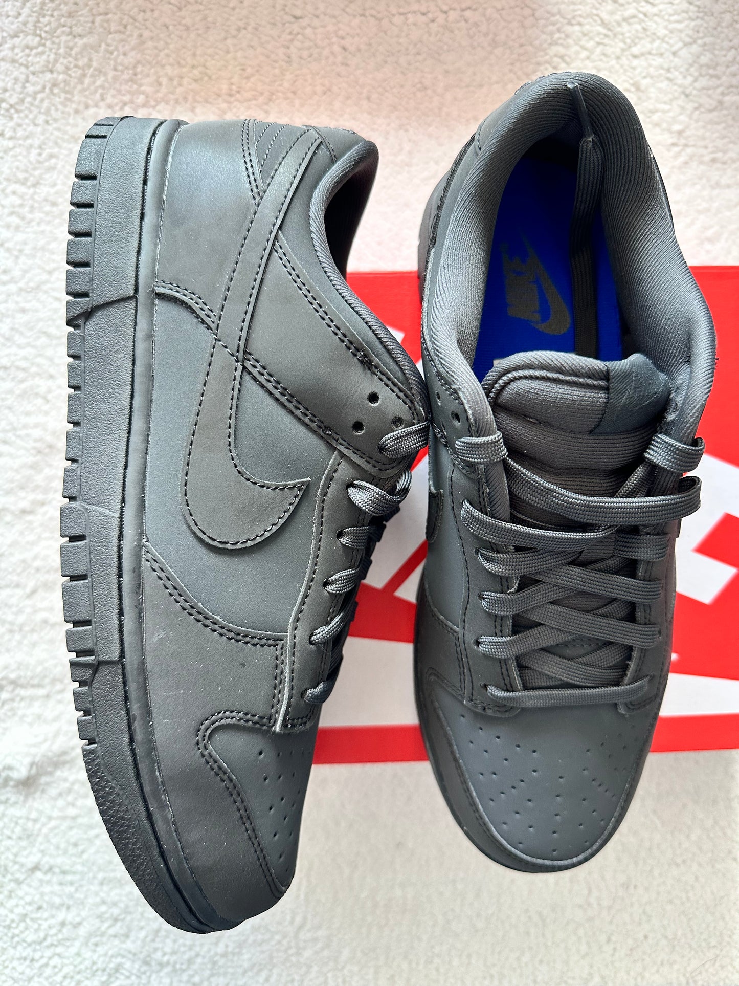 NIke Dunk Low Black and Anthracite. Talla 27 cms