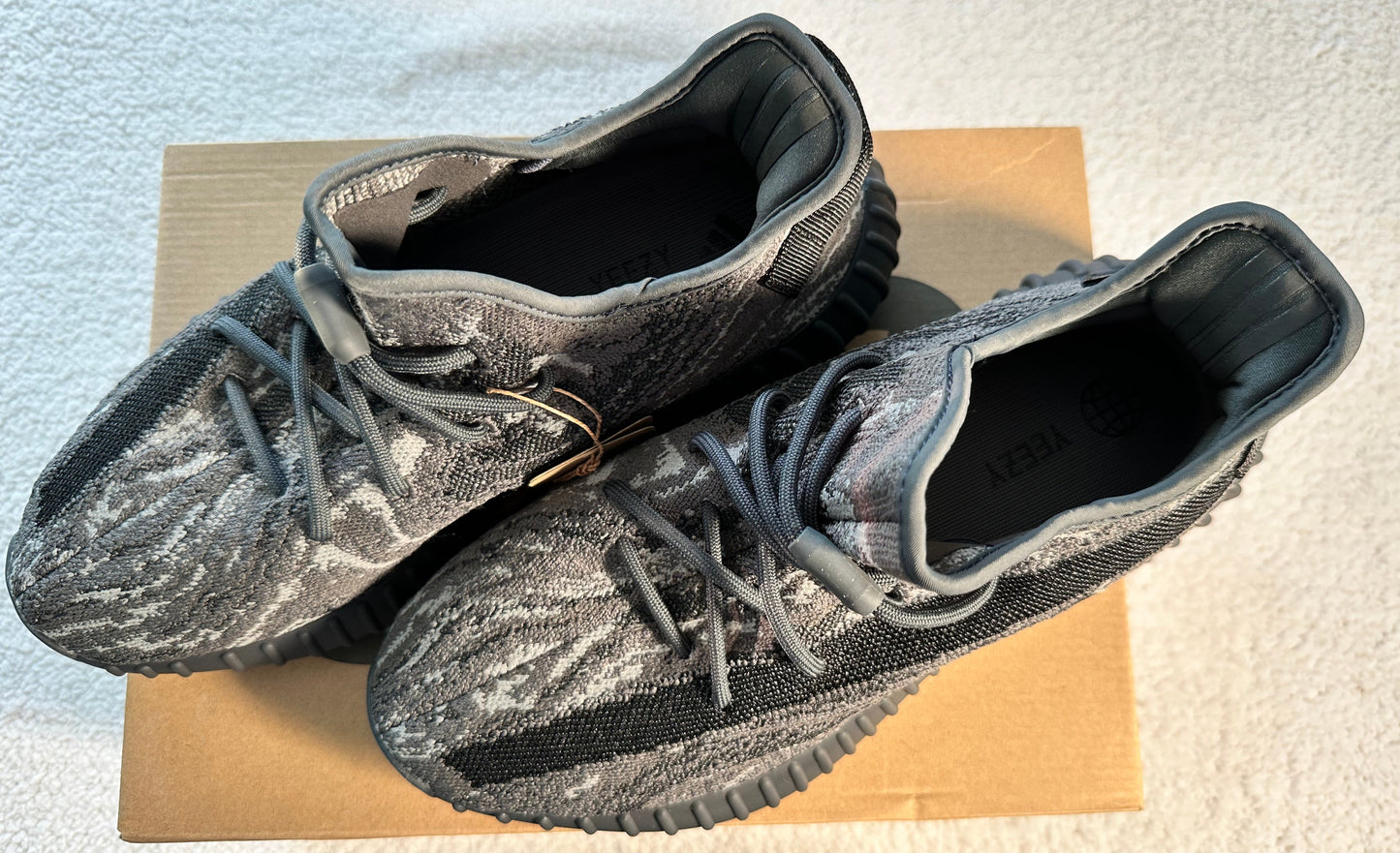 Adidas YZY 350 VS MX Dark Salt. Talla 28 cms