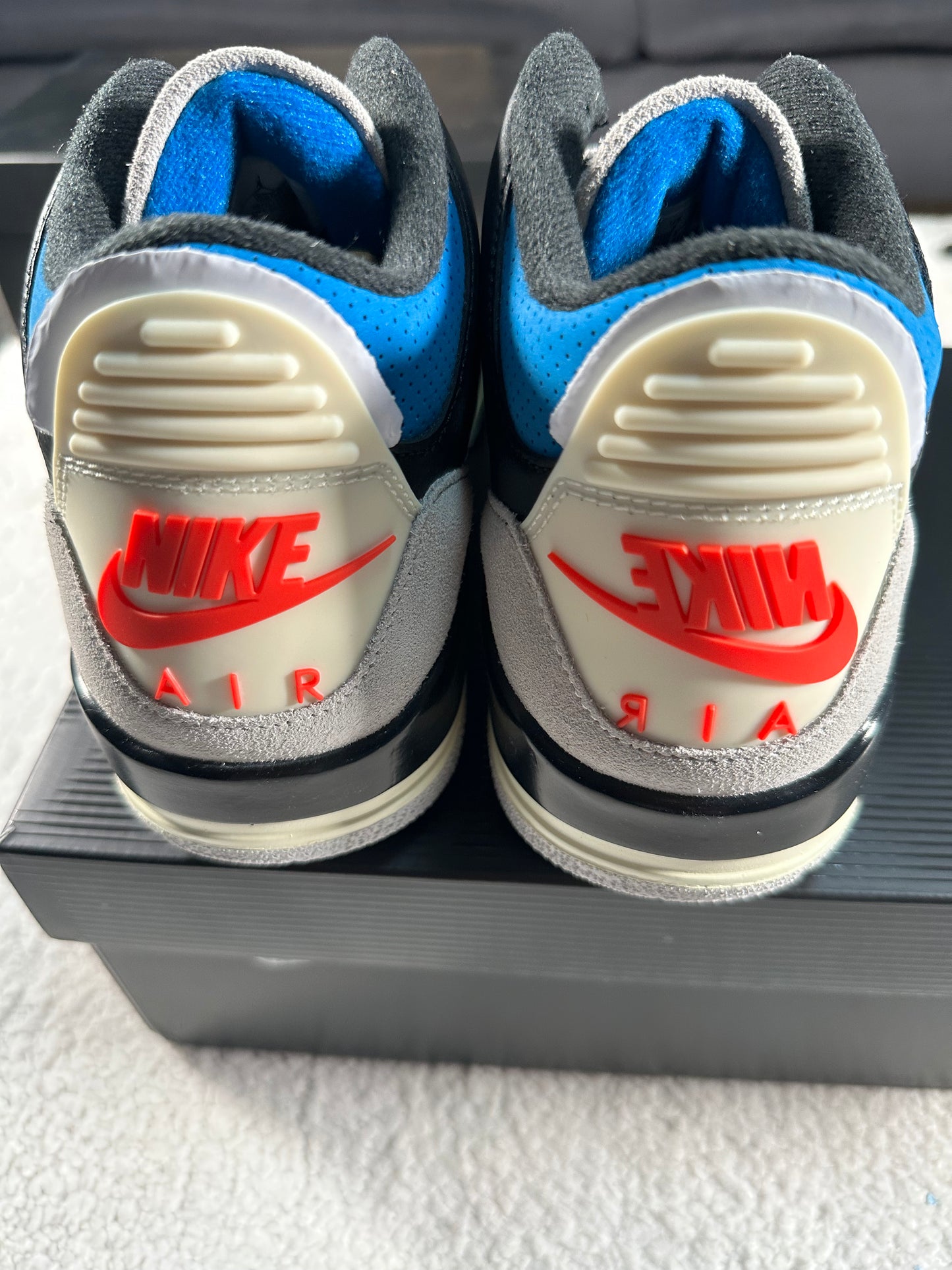 Nike Air Jordan 3 Retro Rare Aire. Talla 25 cms
