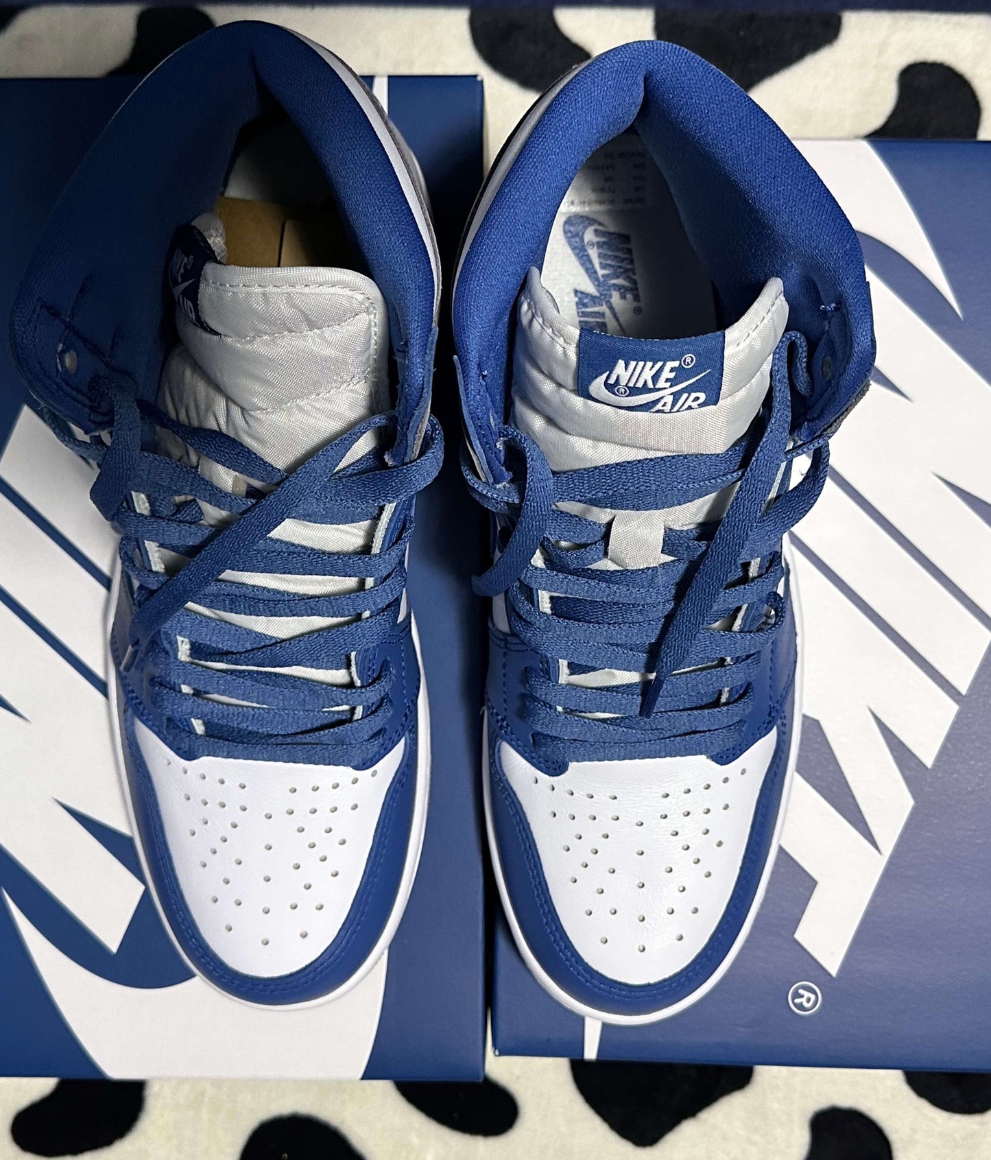 Sneakers Nike Air Jordan 1 True Blue Retro High OG Talla 26 cms.
