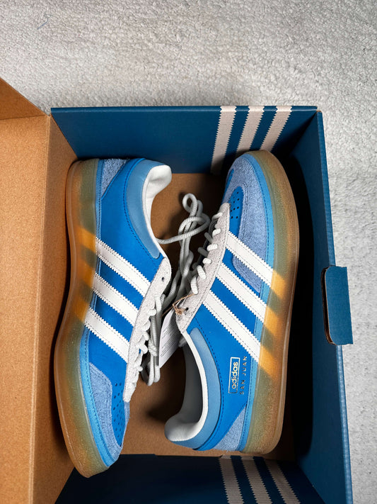 Sneakers Adidas Bad Bunny Gazelle Indoor San Juan. Talla 27 cms